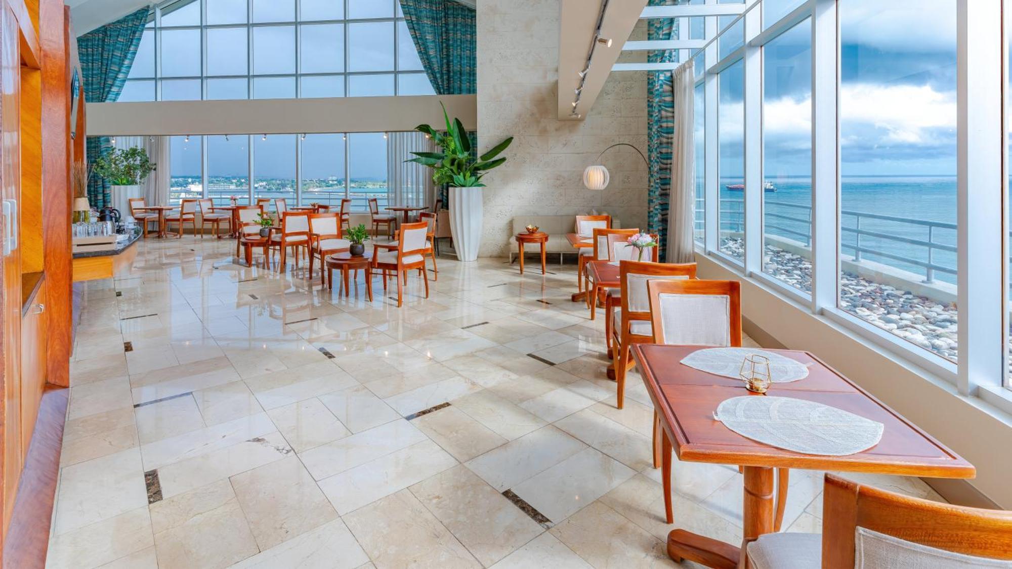 Crowne Plaza Santo Domingo By Ihg Hotel Exterior photo