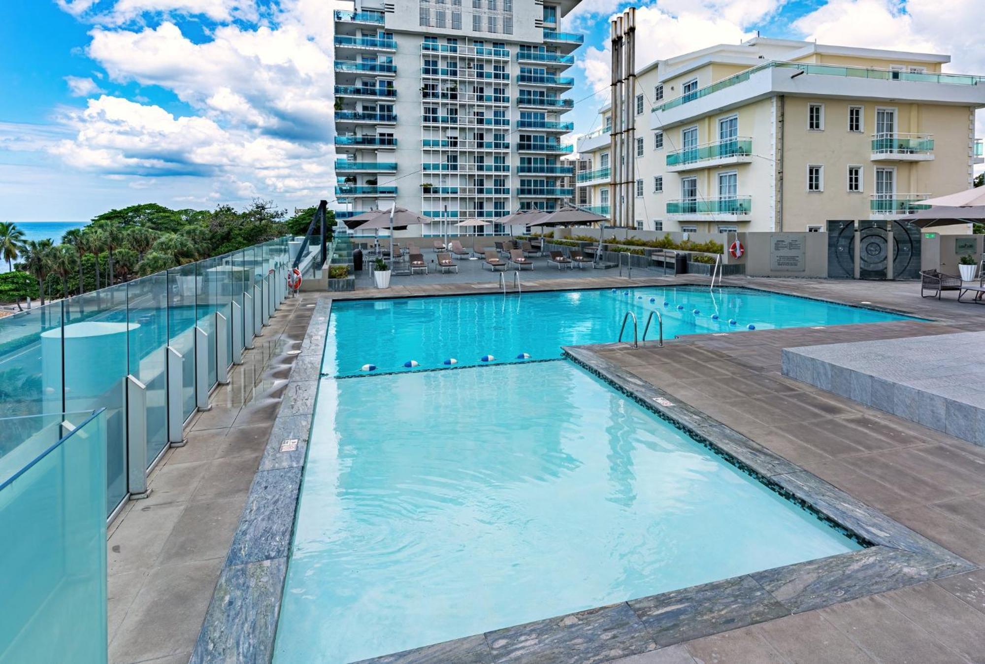 Crowne Plaza Santo Domingo By Ihg Hotel Exterior photo